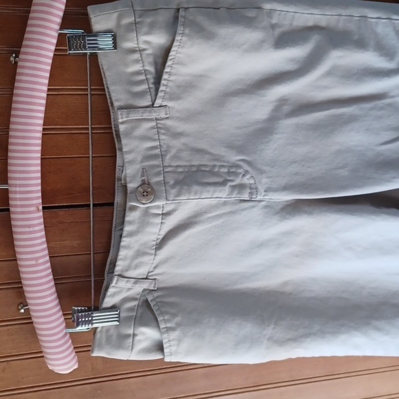 St. Johns Bay Capris - Picture 2 of 8